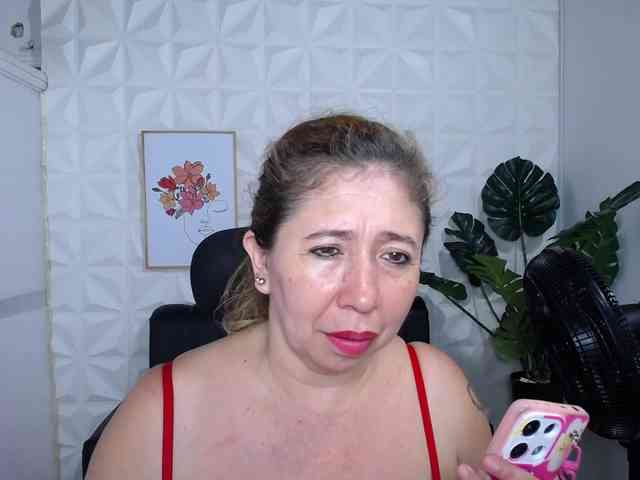 Valentina-mature webcam