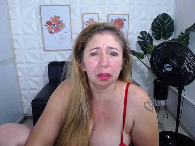 Valentina-mature webcam