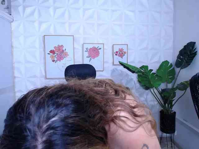 Valentina-mature webcam