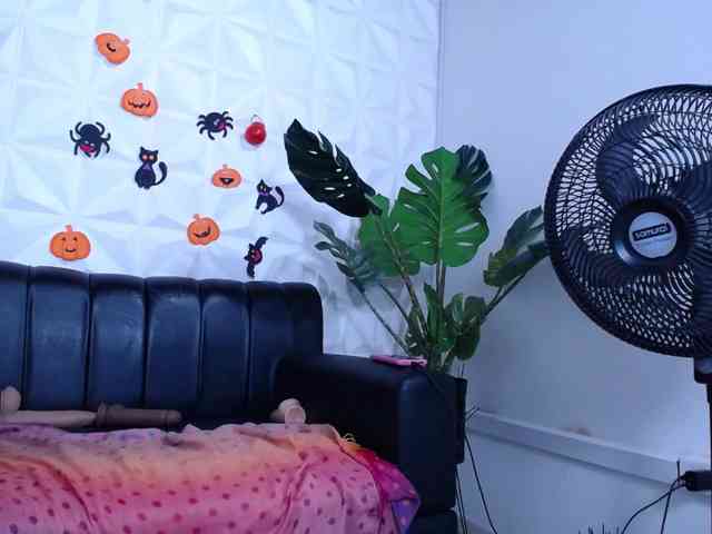 Valentina-mature webcam