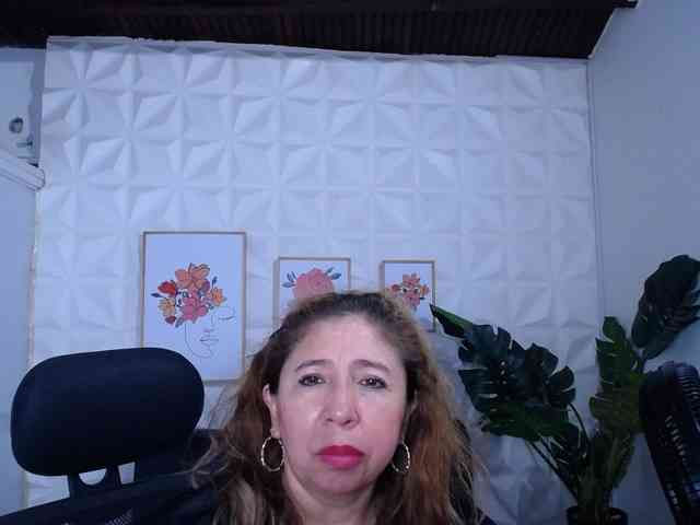 Valentina-mature webcam