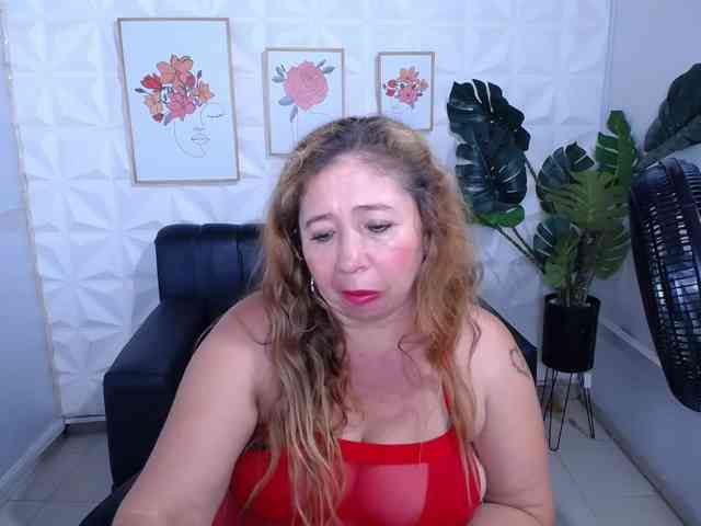 Valentina-mature webcam