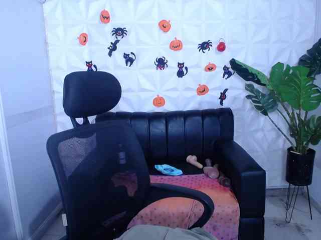 Valentina-mature webcam