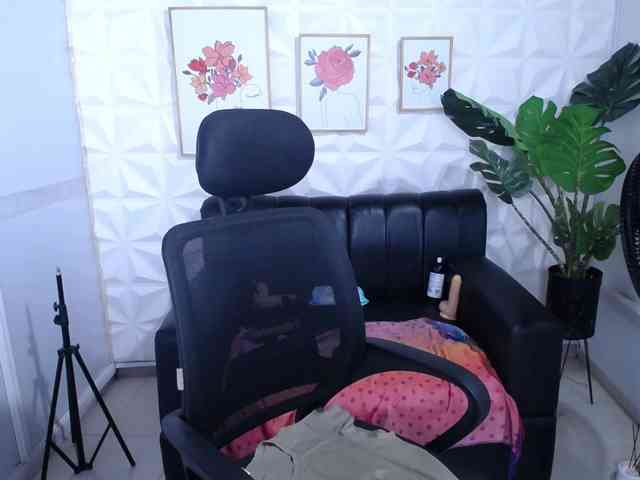 Valentina-mature webcam
