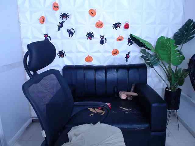 Valentina-mature webcam