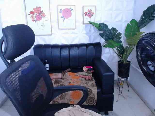 Valentina-mature webcam