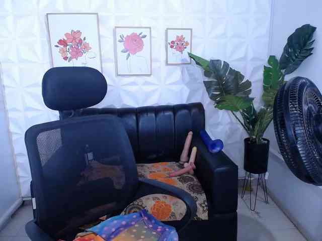 Valentina-mature webcam