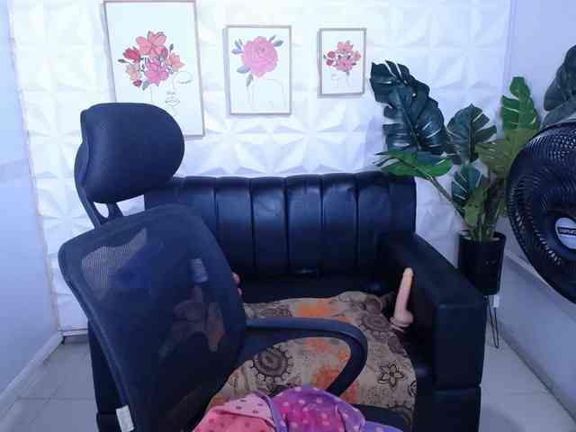 Valentina-mature webcam