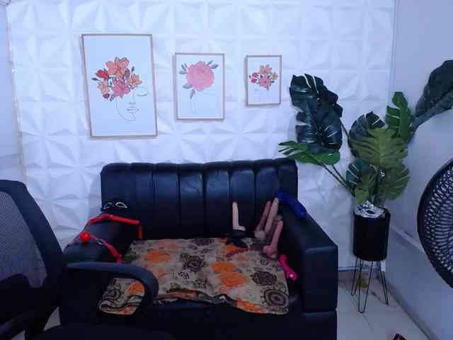 Valentina-mature webcam