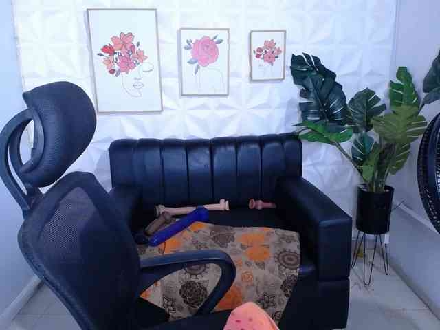 Valentina-mature webcam