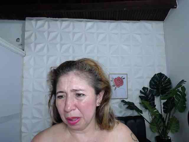 Valentina-mature webcam