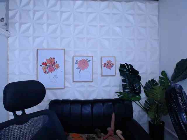 Valentina-mature webcam