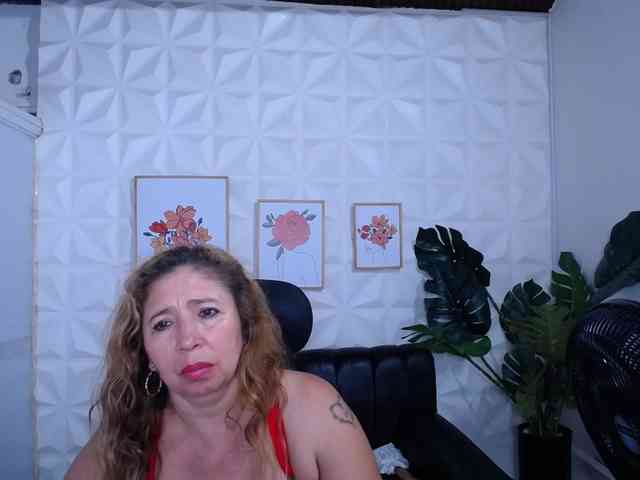 Valentina-mature webcam