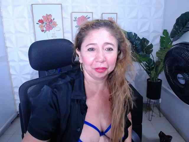 Valentina-mature webcam