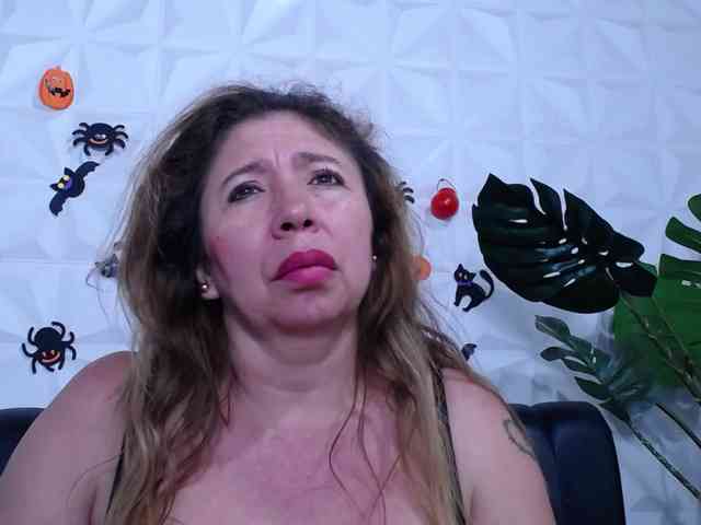 Valentina-mature webcam
