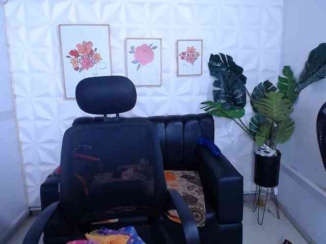 Valentina-mature webcam