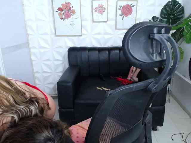 Valentina-mature webcam