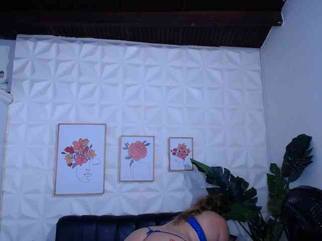 Valentina-mature webcam