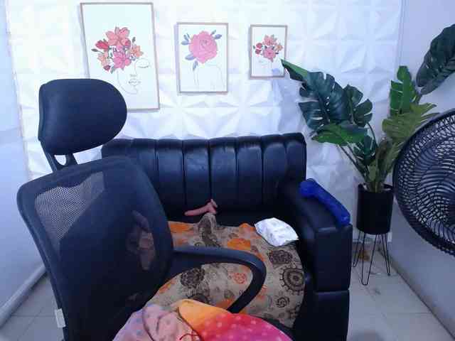 Valentina-mature webcam