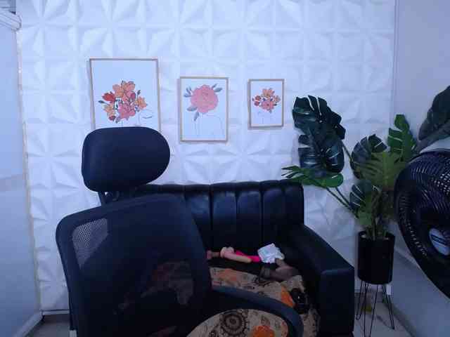 Valentina-mature webcam