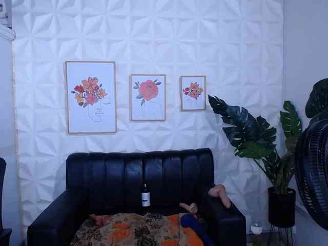 Valentina-mature webcam