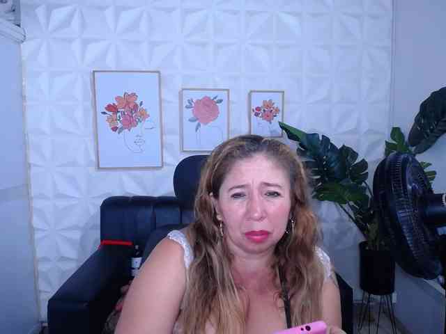 Valentina-mature webcam
