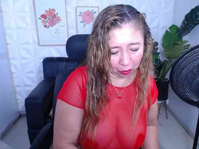 Valentina-mature webcam