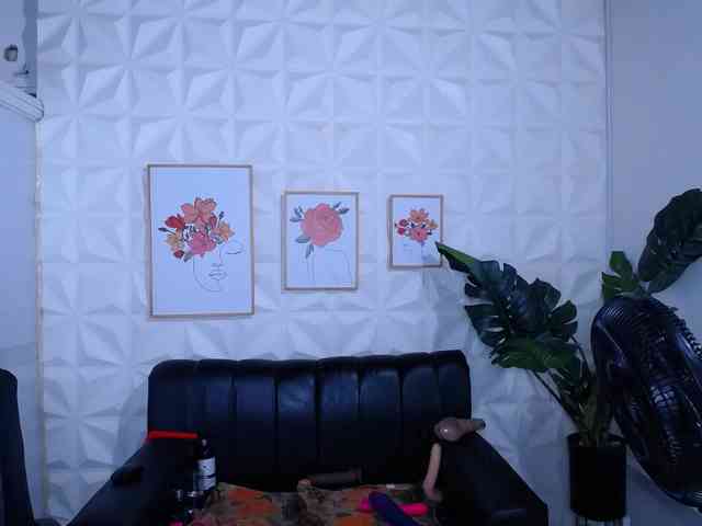 Valentina-mature webcam