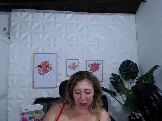 Valentina-mature webcam