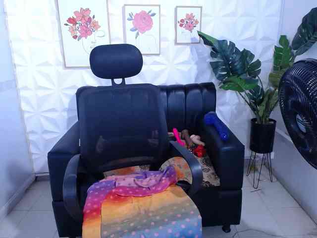 Valentina-mature webcam