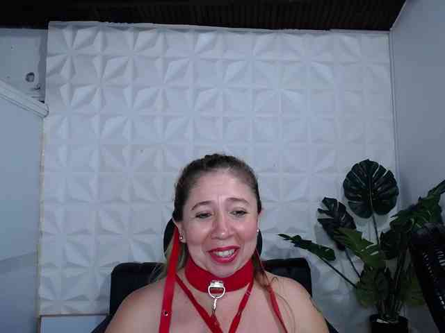 Valentina-mature webcam