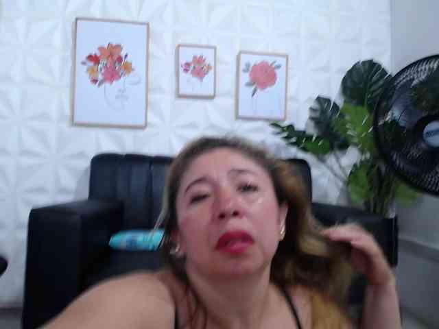 Valentina-mature webcam