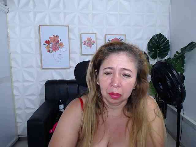 Valentina-mature
