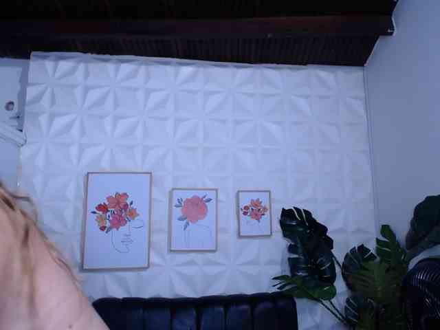 Valentina-mature webcam