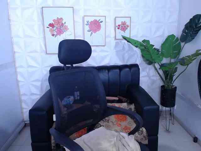 Valentina-mature webcam