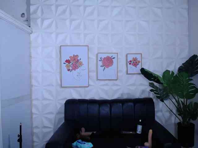 Valentina-mature webcam