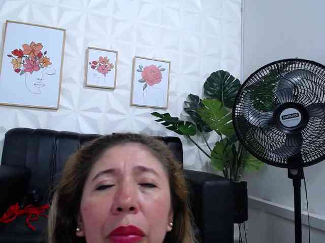 Valentina-mature webcam