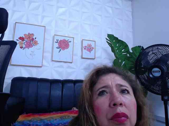 Valentina-mature webcam