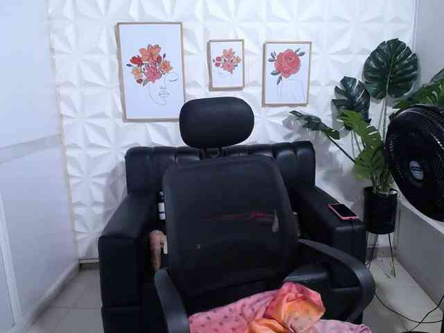 Valentina-mature webcam