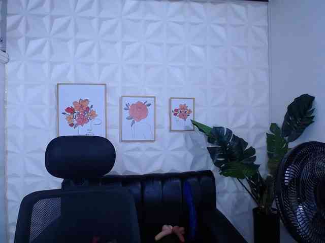 Valentina-mature webcam