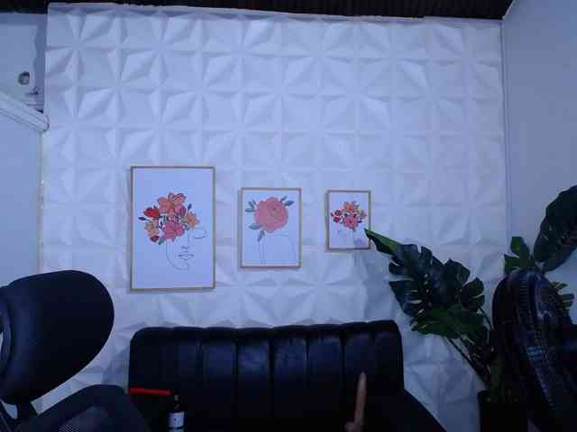 Valentina-mature webcam