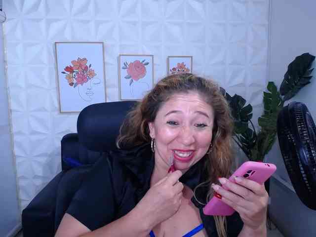 Valentina-mature webcam