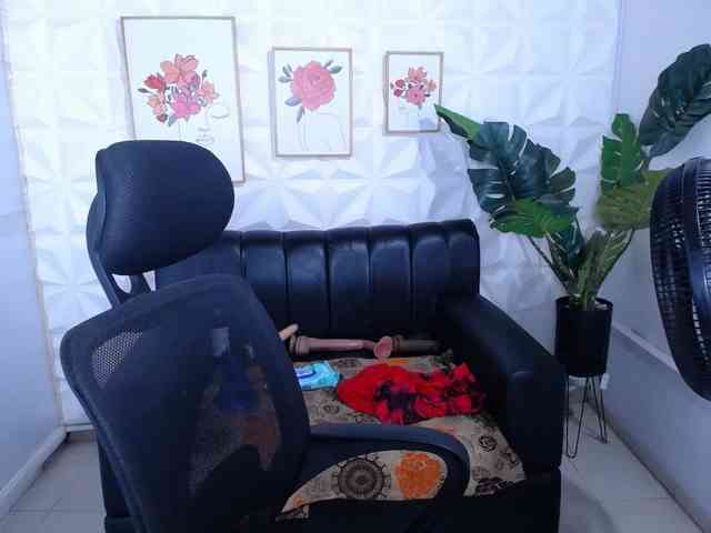 Valentina-mature webcam