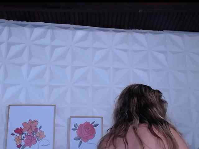 Valentina-mature webcam