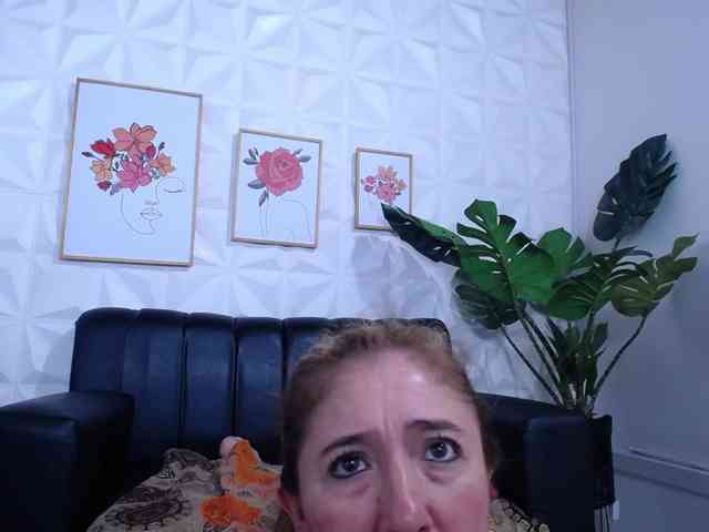 Valentina-mature webcam