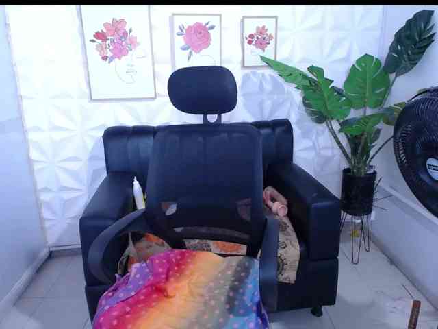 Valentina-mature webcam