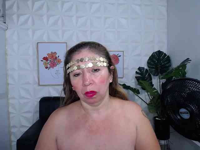 Valentina-mature webcam