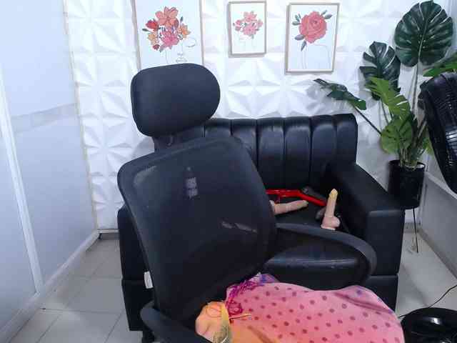 Valentina-mature webcam