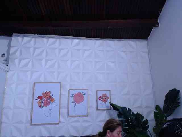 Valentina-mature webcam