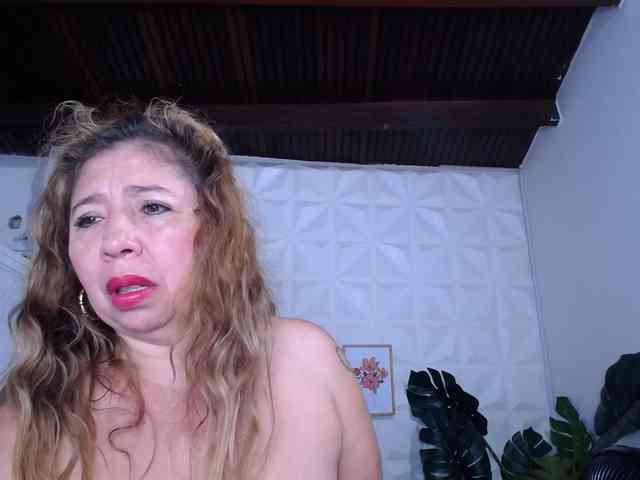 Valentina-mature webcam